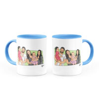 Canecatura – Caricaturas em Caneca Personalizada Alça e Interior Azul Claro - Canecas 24 Horas