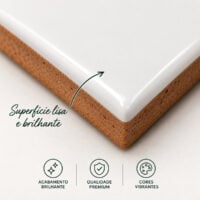 Detalhe do acabamento brilhante do azulejo de 7,5 cm, com a borda arredondada