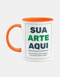 Caneca branca personalizada com alça e interior laranja, com o texto Sua arte aqui